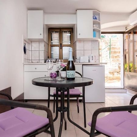 Central Apartment Rose In Hearth Of Сплит Екстериор снимка