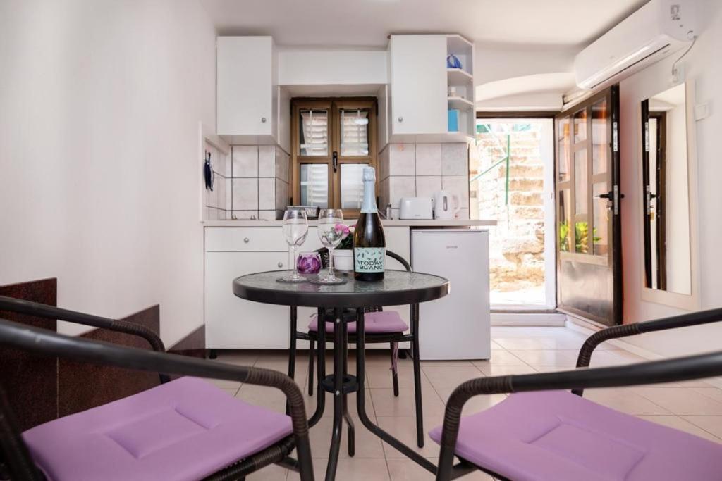 Central Apartment Rose In Hearth Of Сплит Екстериор снимка
